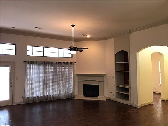 4th image of 8637 Bridge St