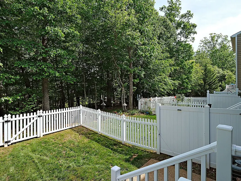 2036 Bethpage Ct — Photo 20