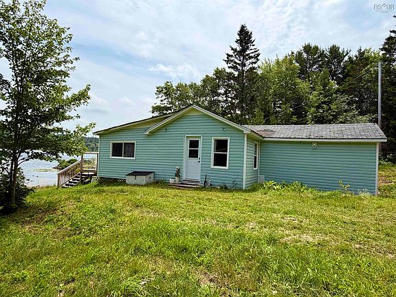 2nd image of 656 Milbury Lake Rd