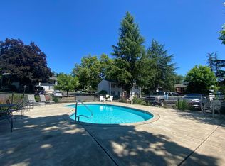 Jamestowne Plaza Apartments, West Linn, OR 97068