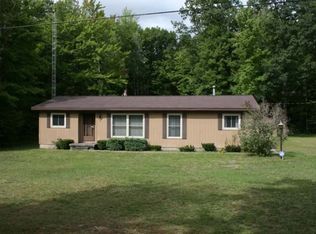 790 W Temple Dr, Harrison, MI 48625