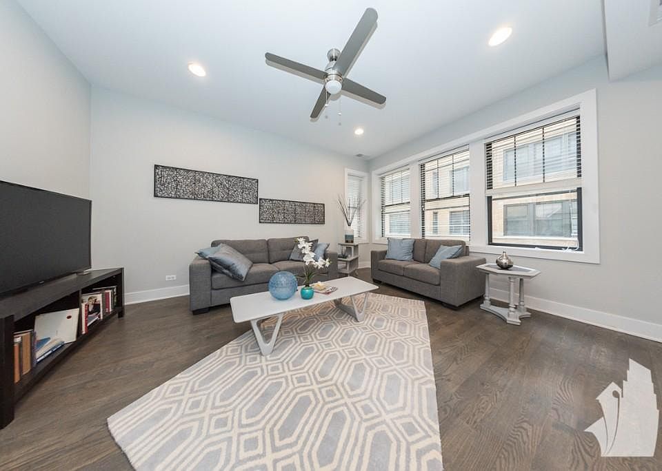 1st image of 2618 N Rockwell St #3N