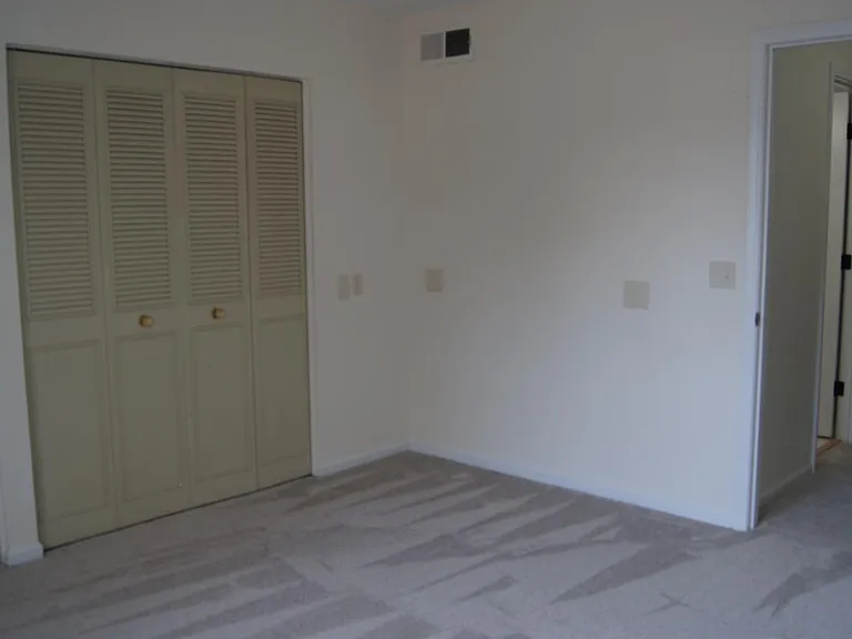422 N Clay Ave — Photo 13