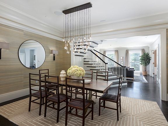 5th image of 17 Commonwealth Ave #Penthouse