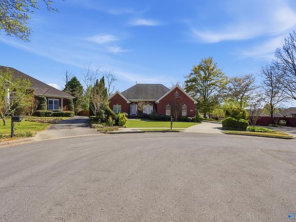 3rd image of 126 Compass Point Dr