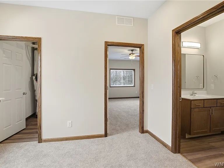 1130 Orchard Park Rd — Photo 17