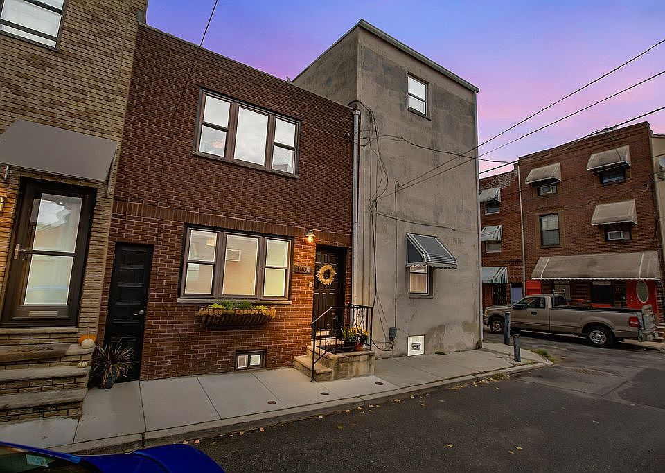 1st image of 1001 Latona St