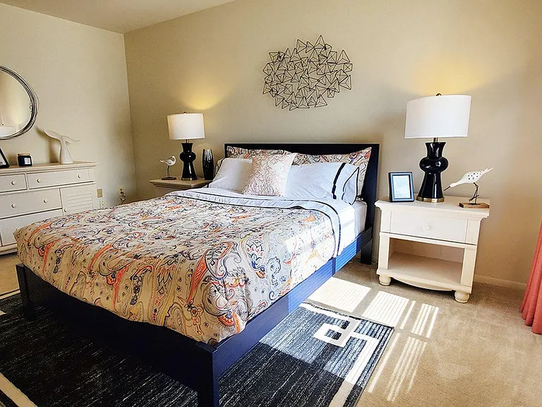 Mountain Ridge Apartments — Photo 4