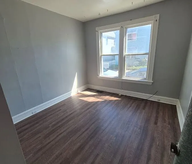 316 Lafayette Ave — Photo 4