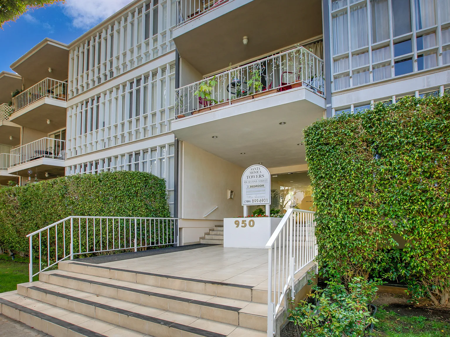 Santa Monica Towers — Photo 3