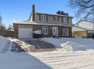 65 Paddock Green Cres, London, ON N6J 3P6