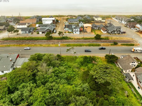 1820 Highway 101 N, Rockaway Beach, OR 97136