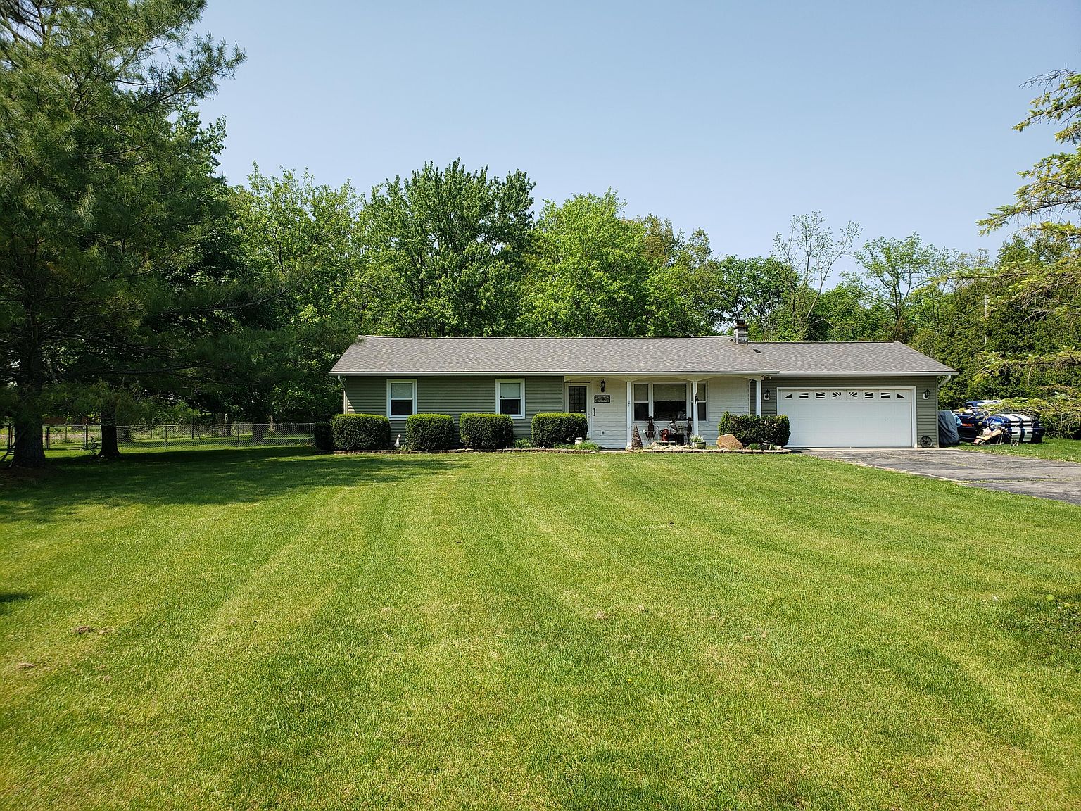 7906 Lilly Chapel Rd SE, London, OH 43140 Zillow