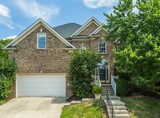 908 Calhoun Cir, Lexington, KY 40513