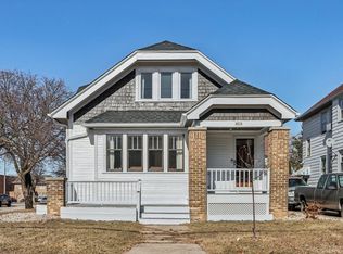 4836 West Wells STREET, Milwaukee, WI 53208