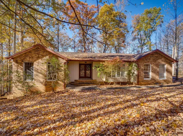 5221 Foxfire Pl, Kingsport, TN 37664