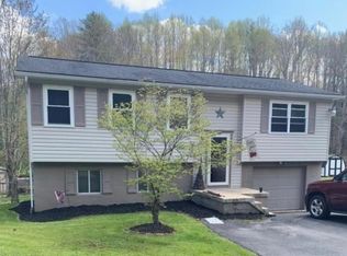 163 Rimview Dr, Beckley, WV 25801
