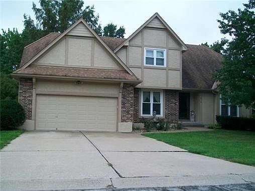 1st image of 1016 SW Stonecreek Dr