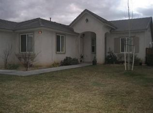 15572 Ferndale Rd, Victorville, CA 92394