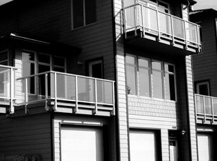 1608 Salmon Harbor Dr, Winchester Bay, OR 97467