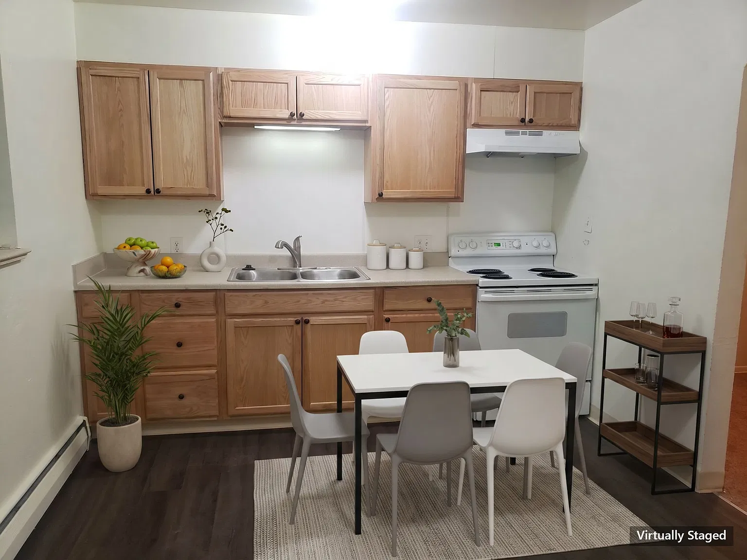 3 bed, 975 sqft, $1,495 — Photo 2