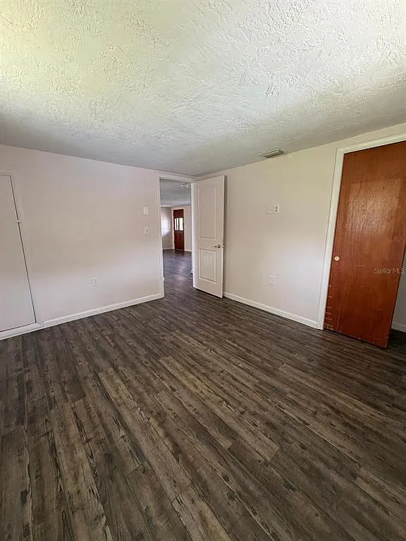 2 bed, 1.0 bath, 1056 sqft, $1,350 — Photo 3