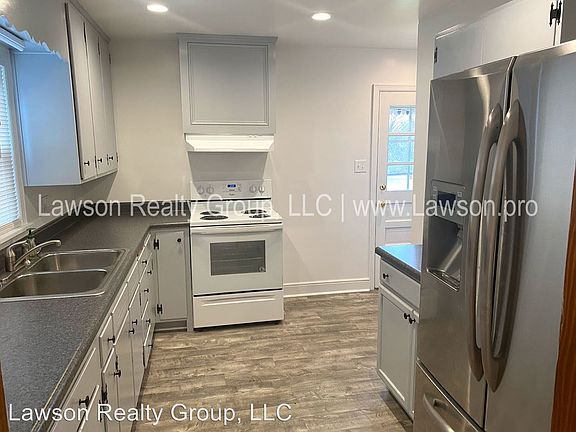 5th image of 3521 Princeton Cir NE