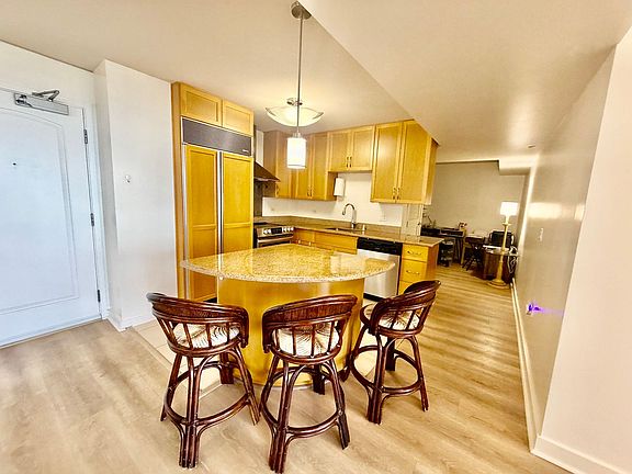 2nd image of 1296 Kapiolani Blvd #Ii-2907