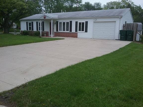 2nd image of 1608 N Maddox Dr