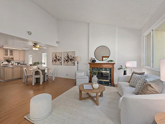 3rd image of 125 Connemara Way APT 2