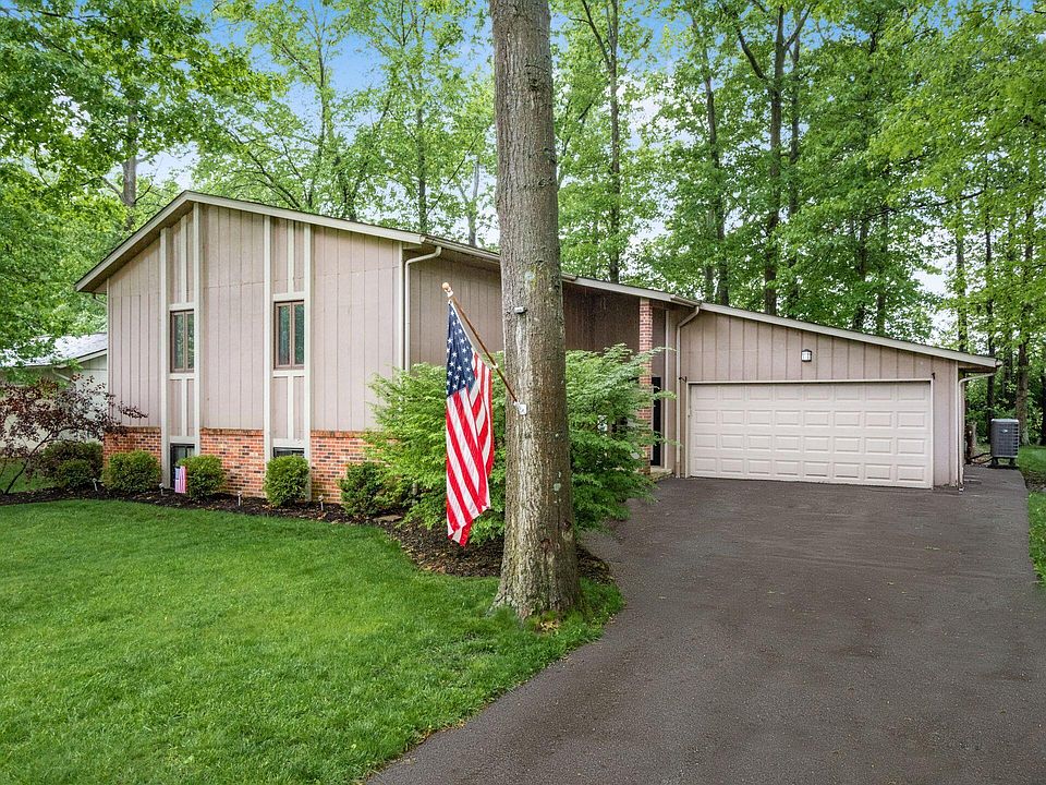 1st image of 885 Catalpa Pl