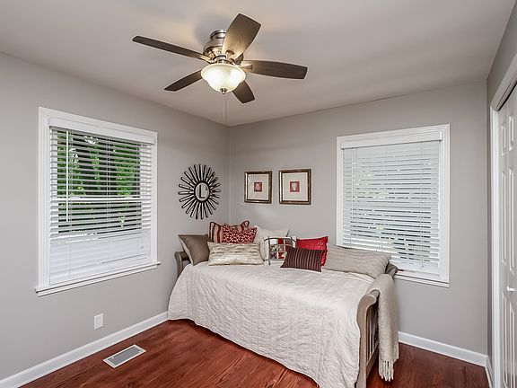 2nd image of 5020 Stillwood Dr