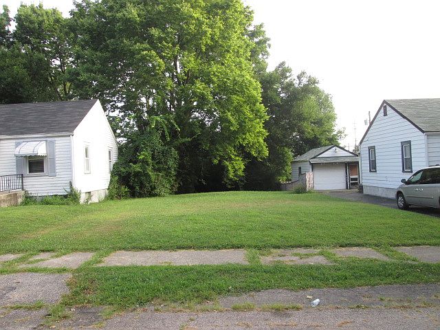 1st image of 2819 Preston Ave