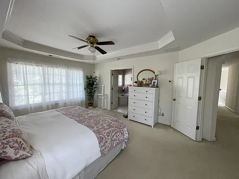 2036 Londonberry Ct — Photo 14