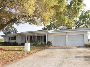 1561 Picardy Cir, Clearwater, FL 33755