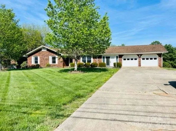 4792 S Depot St, Claremont, NC 28610