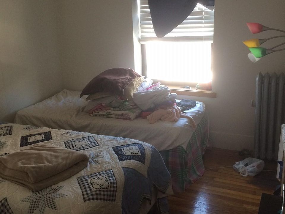 2nd image of 210 Hemenway St #2M