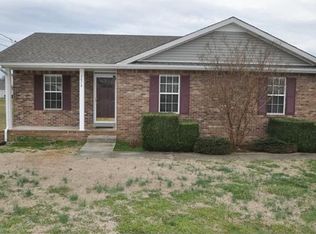 2878 Chinquapin Ln, Clarksville, TN 37043