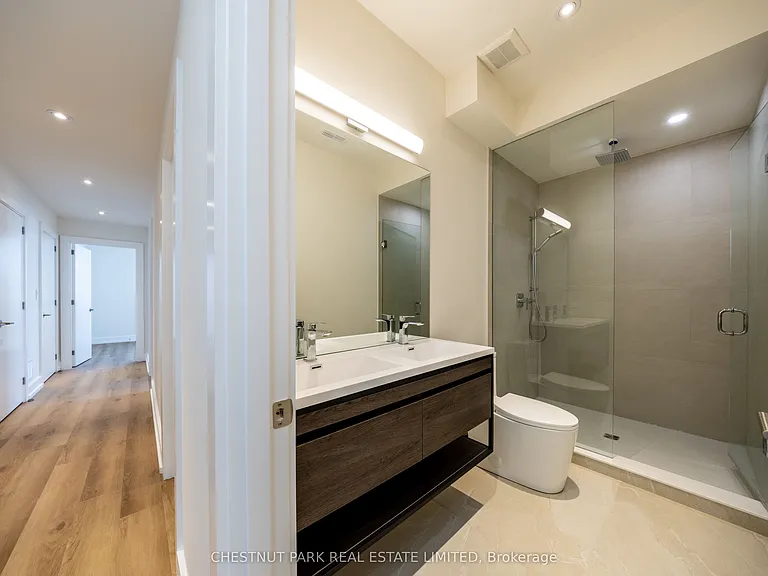 29 Hatherley Rd #D — Photo 31