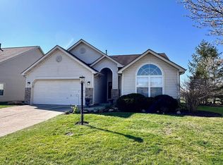 5825 Applegate Ct, Carmel, IN 46033