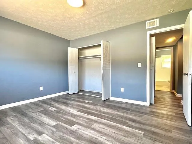 2 bed, 1.0 bath, 3556 sqft, $1,195 — Photo 4