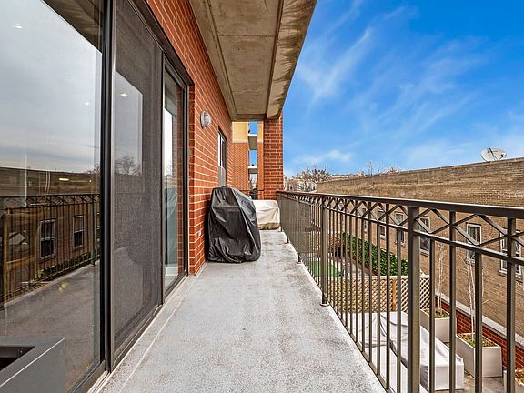 5th image of 3125 W Fullerton Ave APT 321