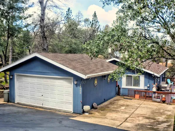 19066 Digger Pine St, Groveland, CA 95321