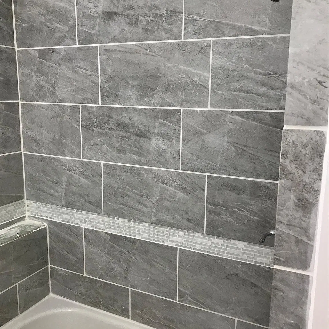 4 bed, 1.0 bath, 3590 sqft, $1,250 — Photo 3