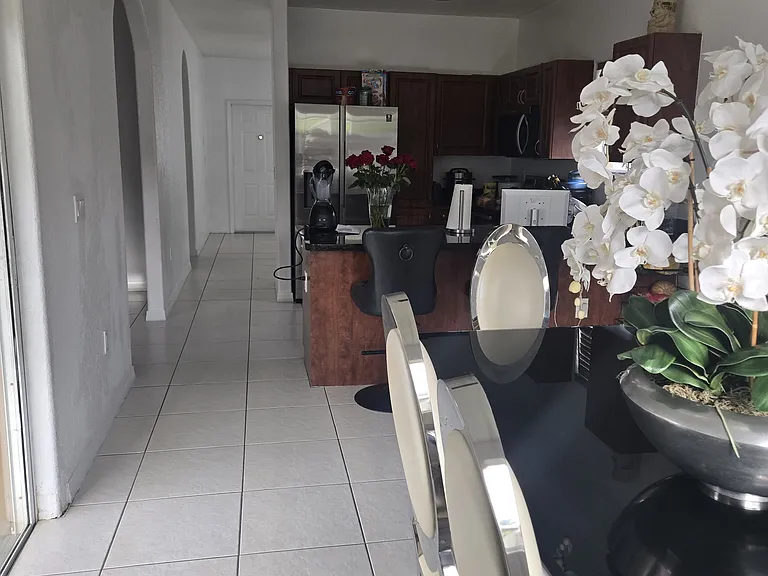 4604 SW 164th Pl #HOUSE — Photo 4