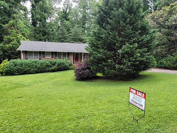 4th image of 2052 Lake Lucerne Dr SW