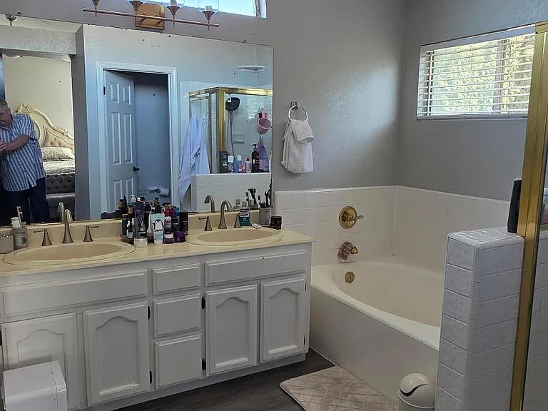 430 Guinevere Ct — Photo 28