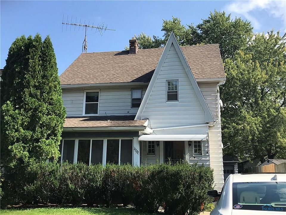1st image of 2732 Bryn Mawr Dr