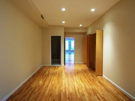 Rented by Citi Habitats | media 10