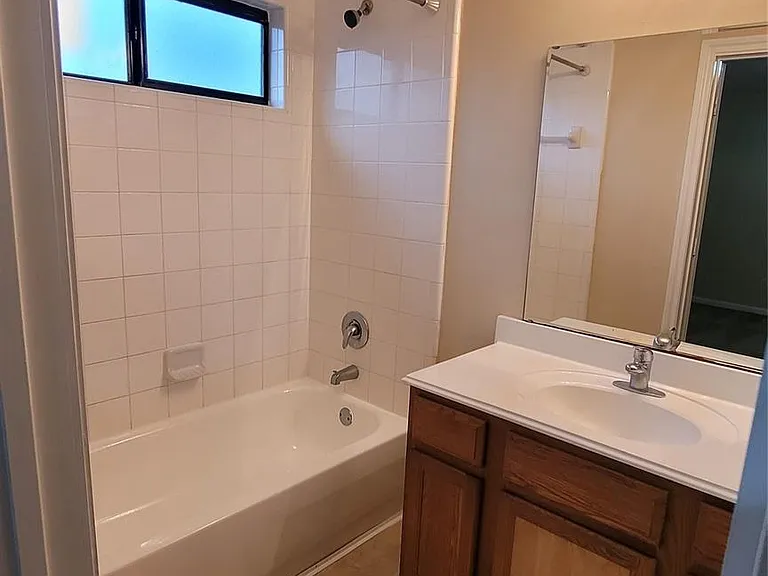 10223 Azalea Vlg — Photo 16